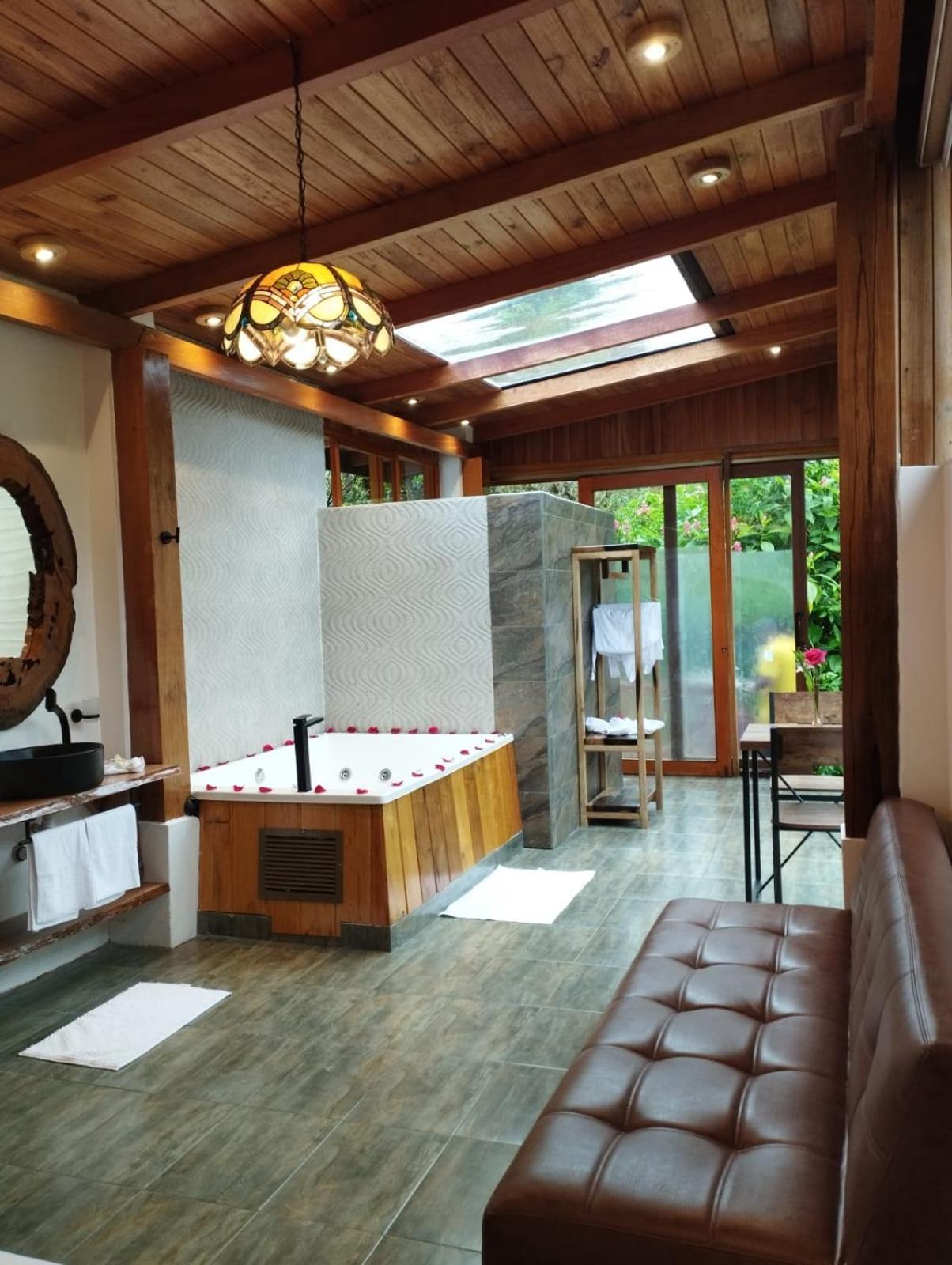 Saguamby Mindo Lodge Exterior foto